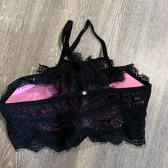 Victoria’s Secret Pink Black Lace High Neck Bralette - Picture 2 of 2